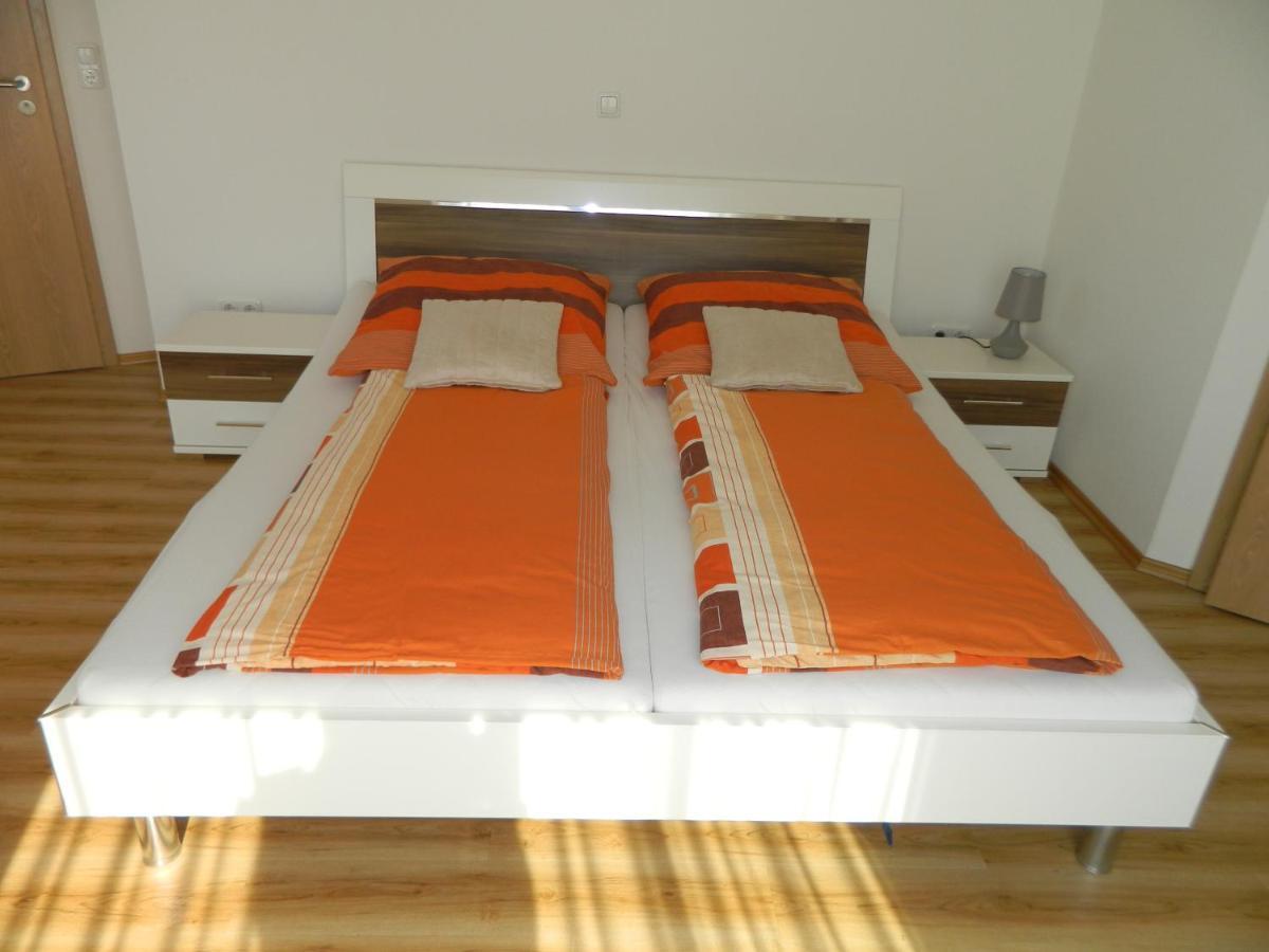 Gau-Weinheim Gaestehaus Borniger מראה חיצוני תמונה